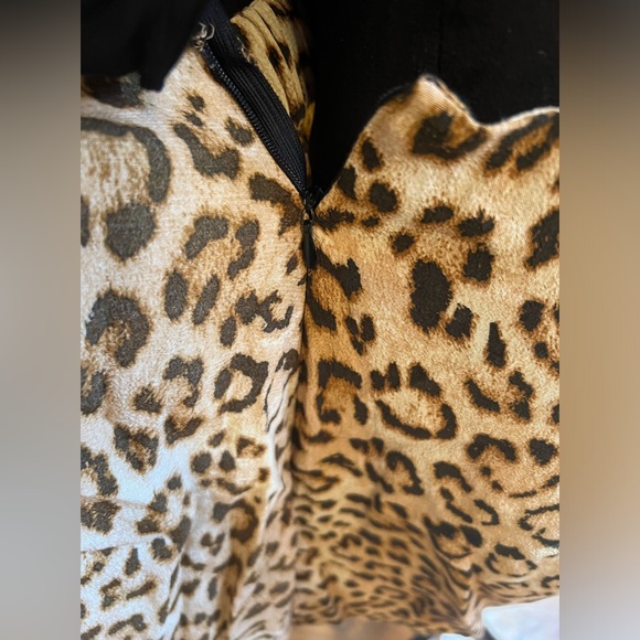 Zara Leopard Animal Print Wrap Romper w/ Side Tie Lepal Collar Medium - Picture 4 of 9